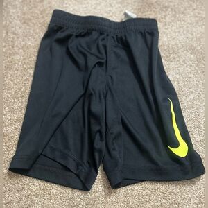 Boys dri fit size 7 shorts
